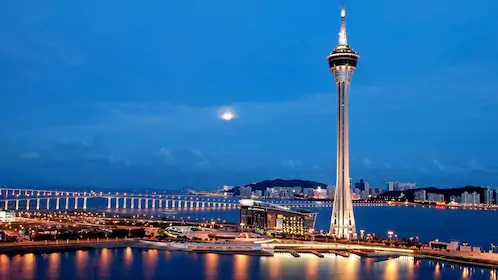 Venetian Macao and Macau Sightseeing Tour from Hong Kong